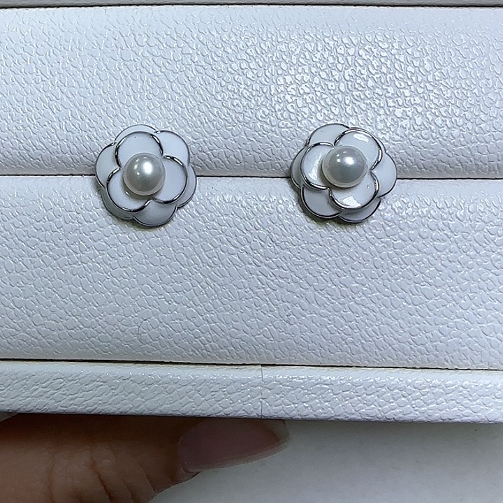 淡水珍珠耳饰合金