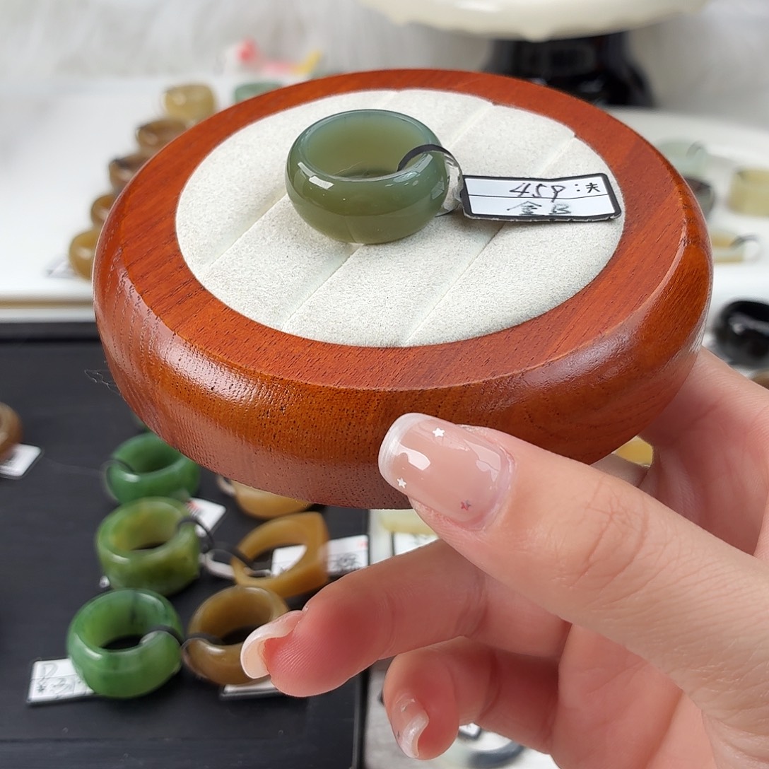 和田玉未镶嵌戒指Q132青糖墩墩内径18.7