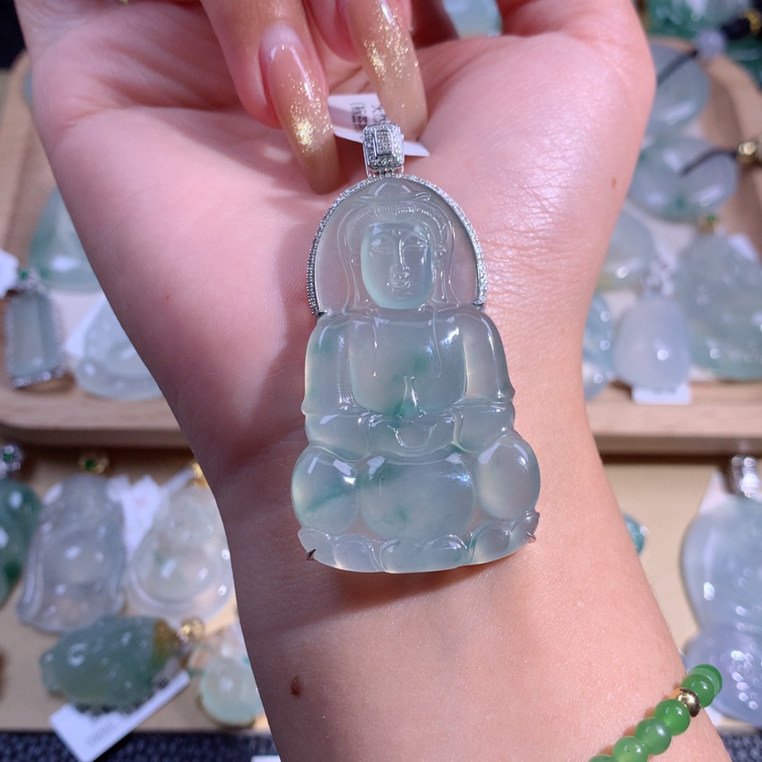 翡翠吊坠(不含链)18K金镶嵌