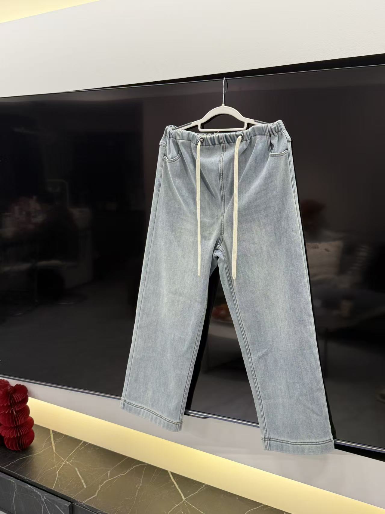 孕妇秋冬款浅色牛仔加绒加厚直筒阔腿裤55281