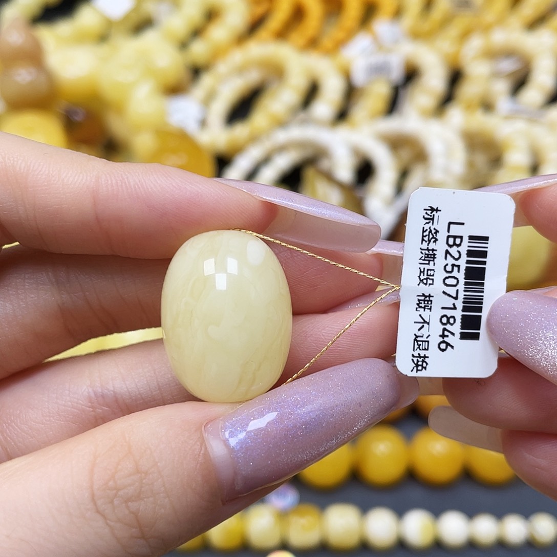 琥珀未镶嵌裸石枣珠17.5✖️23mm福利