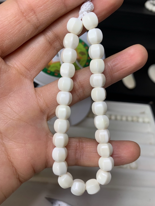 猪牙8六棱珠灯笼珠单圈手持全品2.0孔