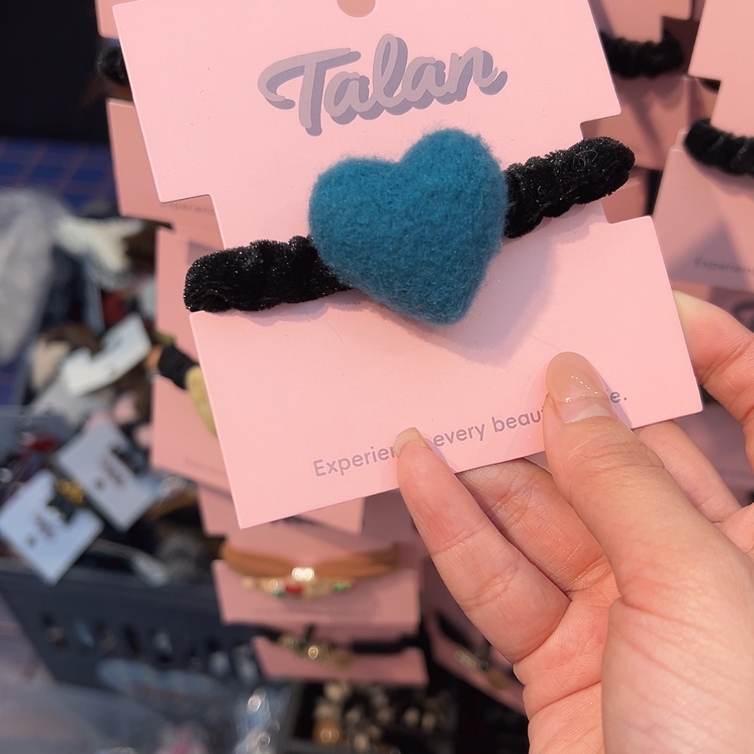 布艺铁合金湖蓝色爱心