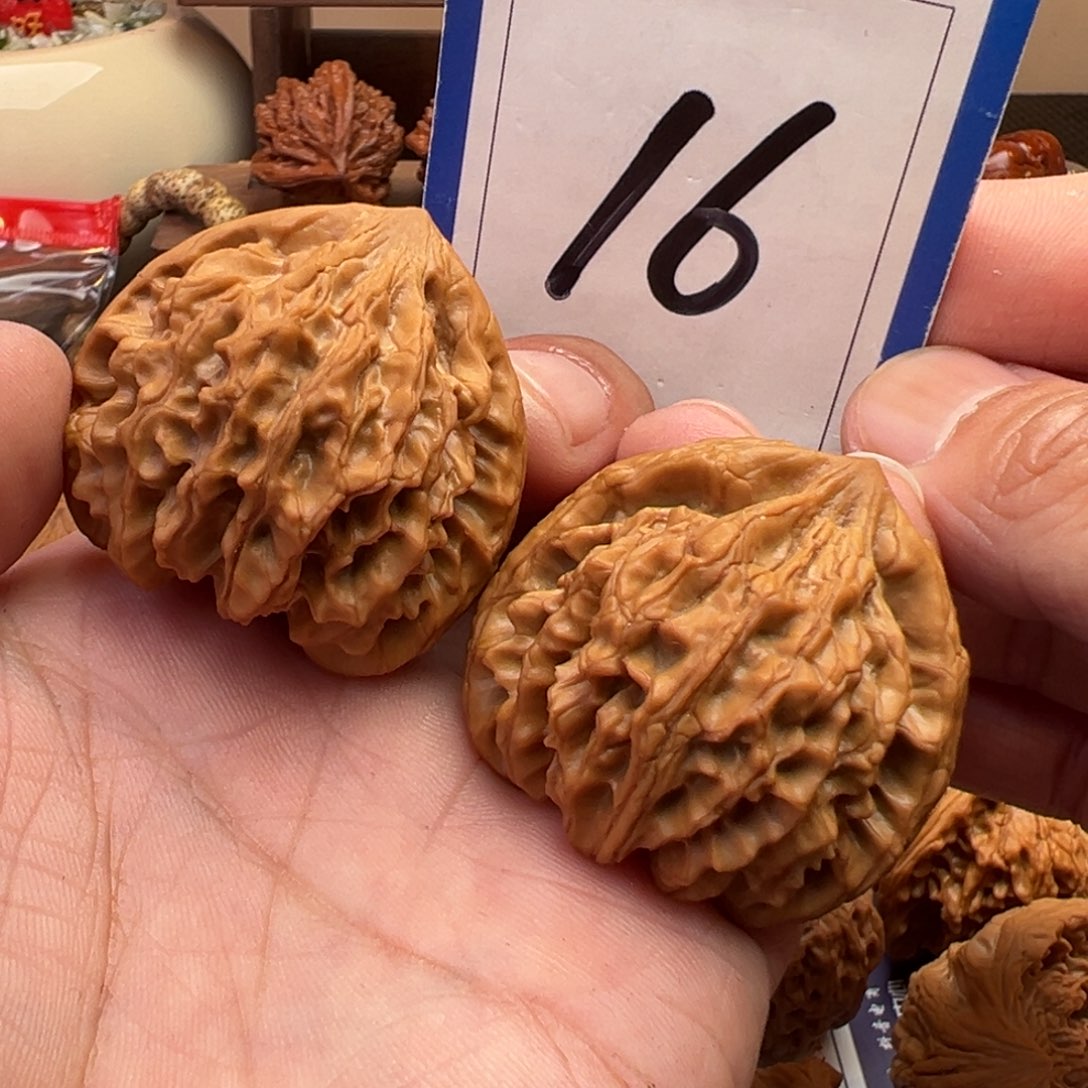 文玩核桃把件龙门涧41尺寸16号