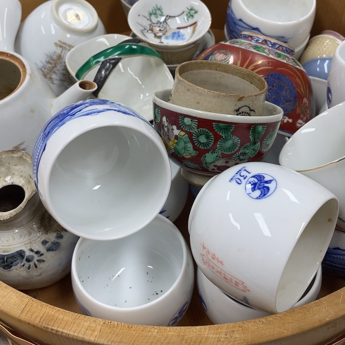 【闪购商品】到***舟不退不换不折价瑕疵回流物品，不是全新