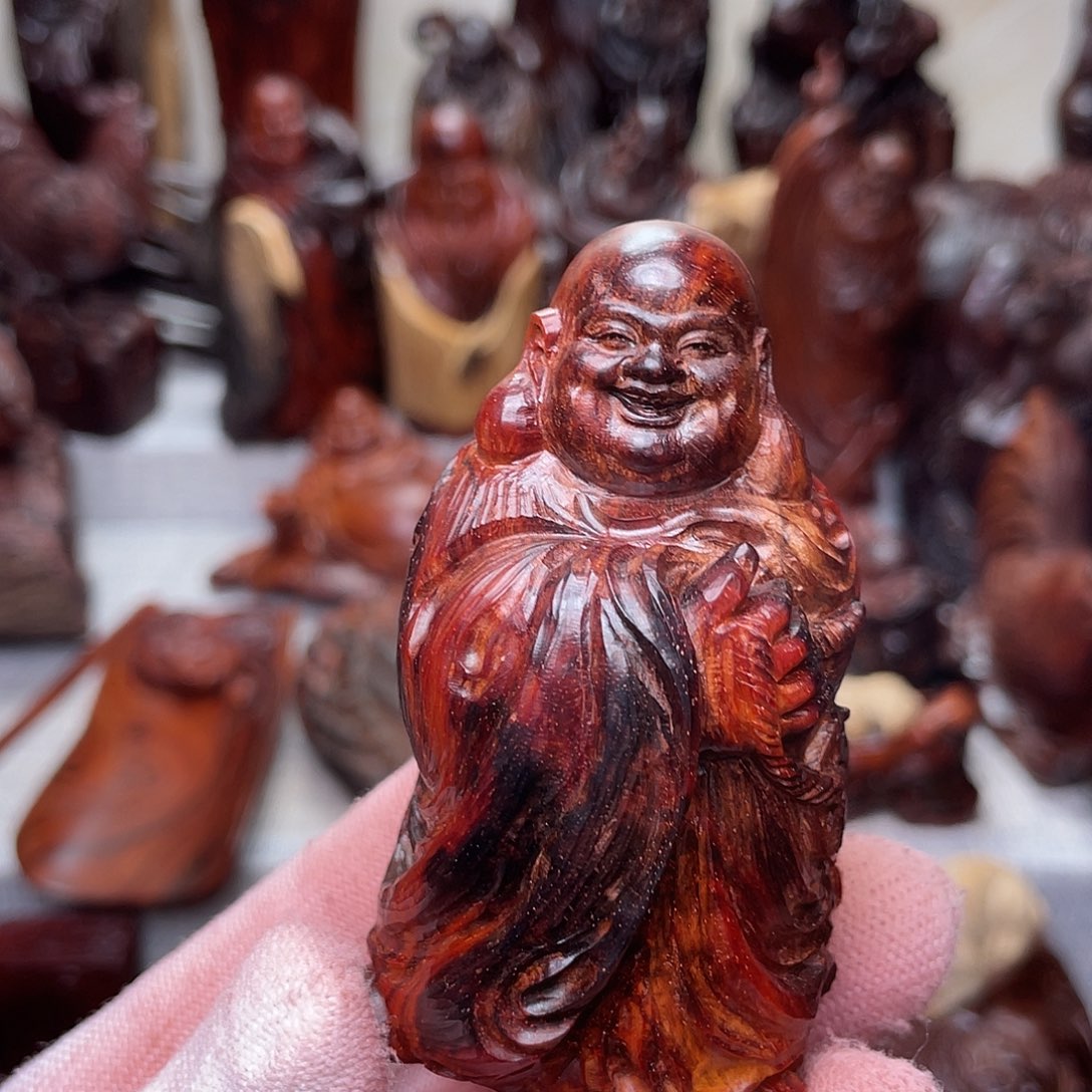 忠***贵檀香紫檀（小叶紫檀）