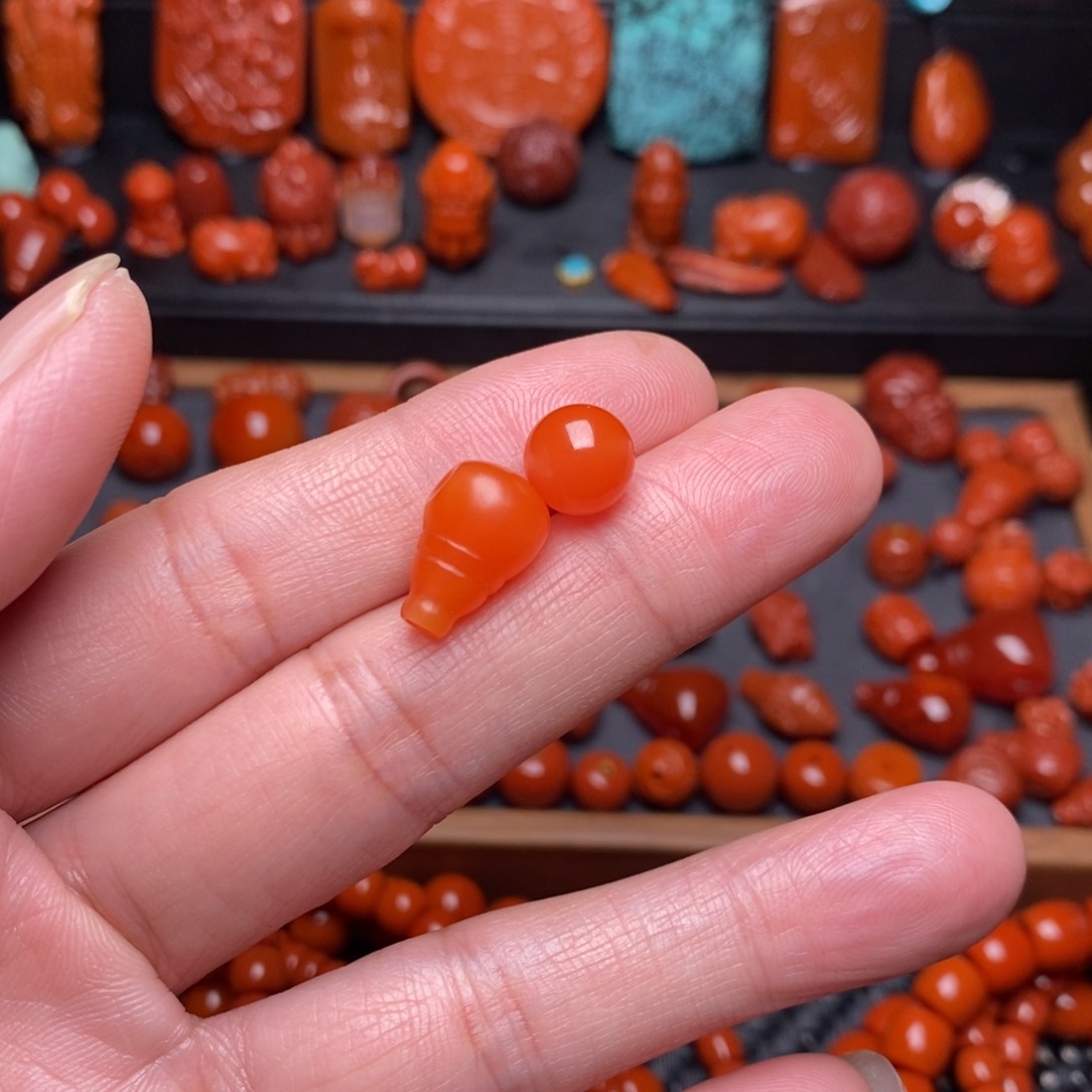 南红玛瑙配饰未镶嵌修*