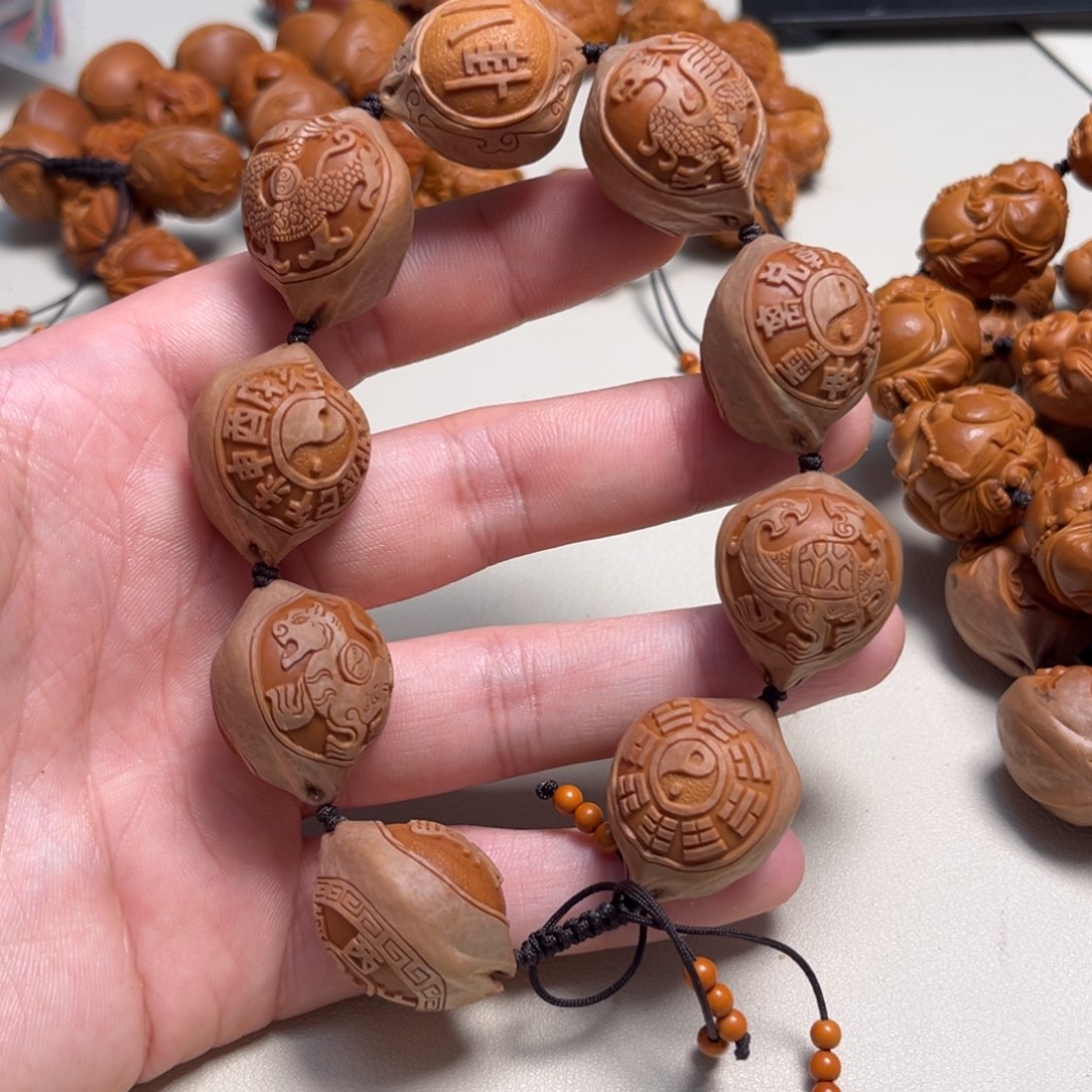 橄榄核吊坠低**?四象八卦