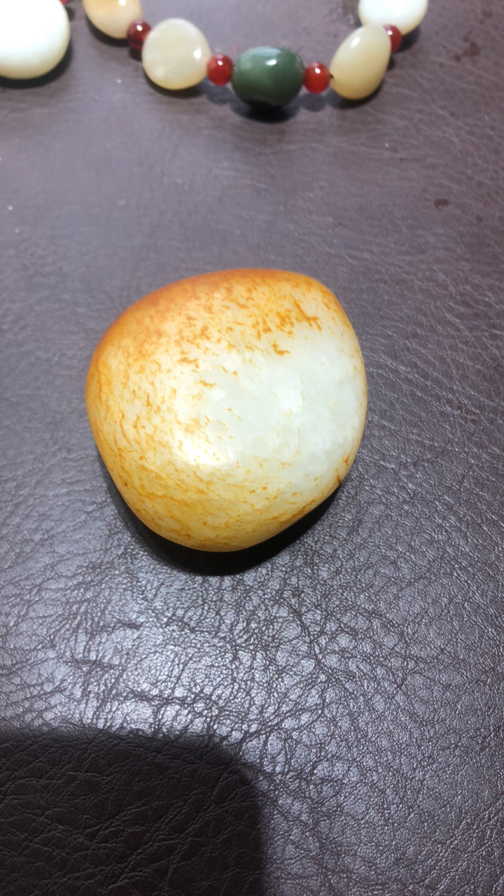 和田玉原石手把件