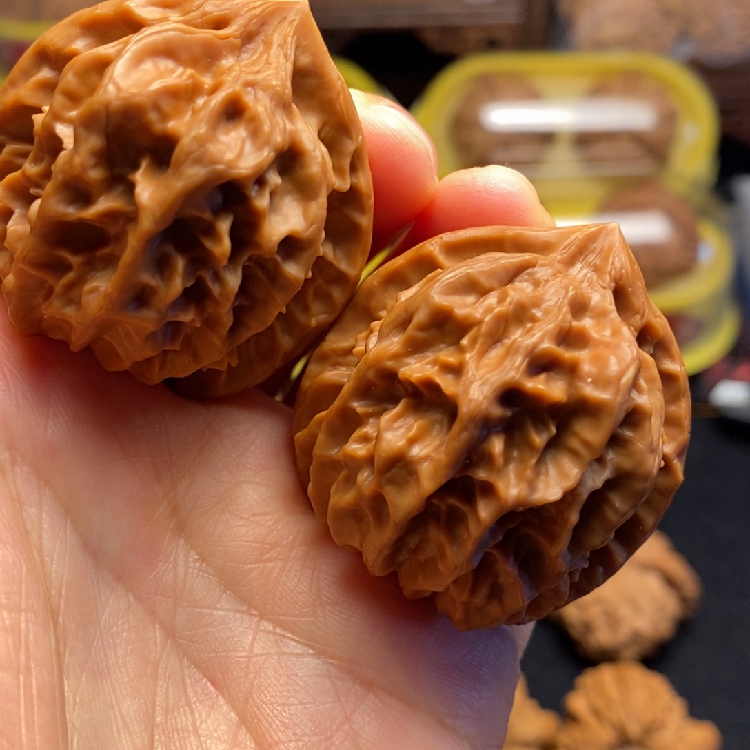 桃核把件大龙狮子头39