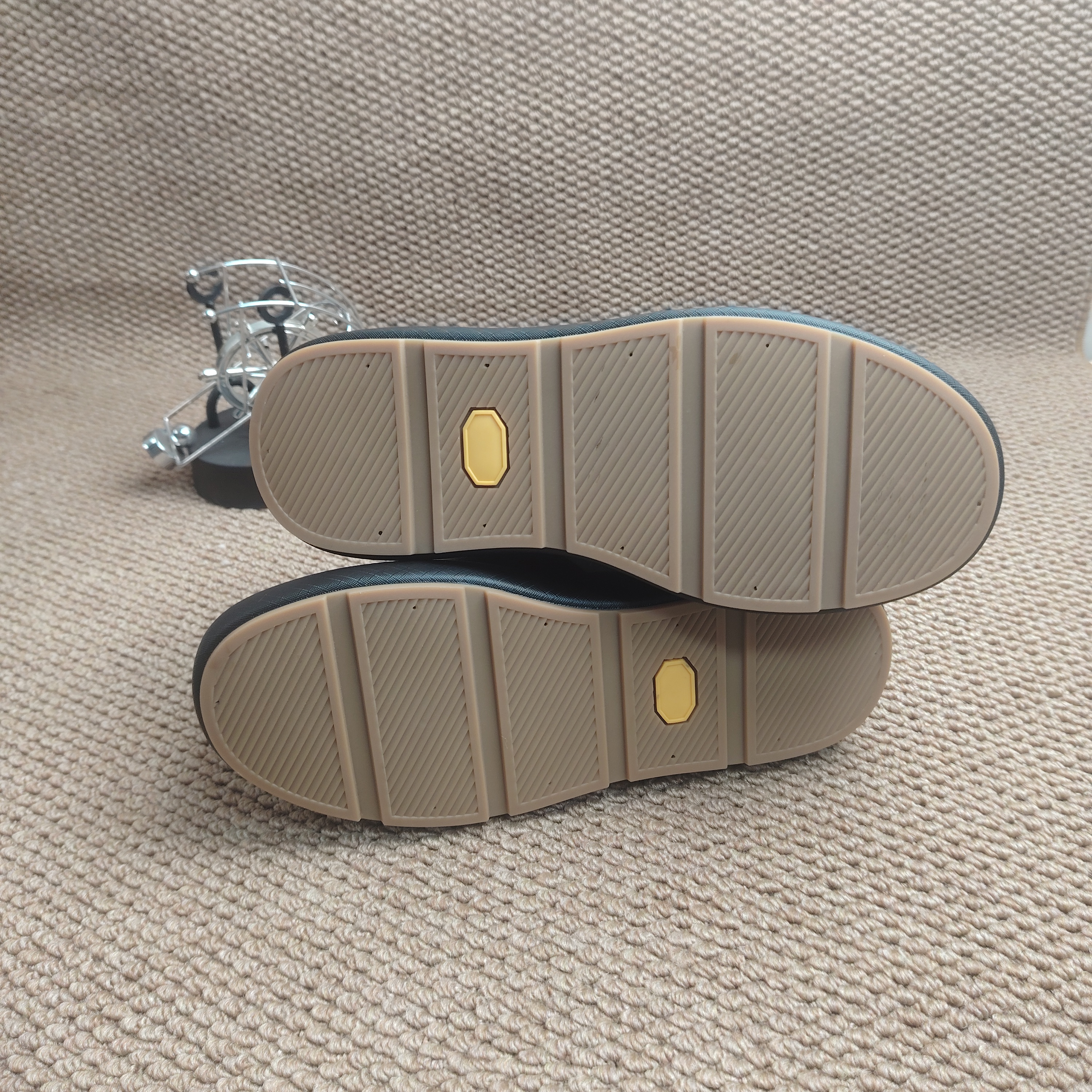 赫 3-2新款到货爆款时尚男鞋  100