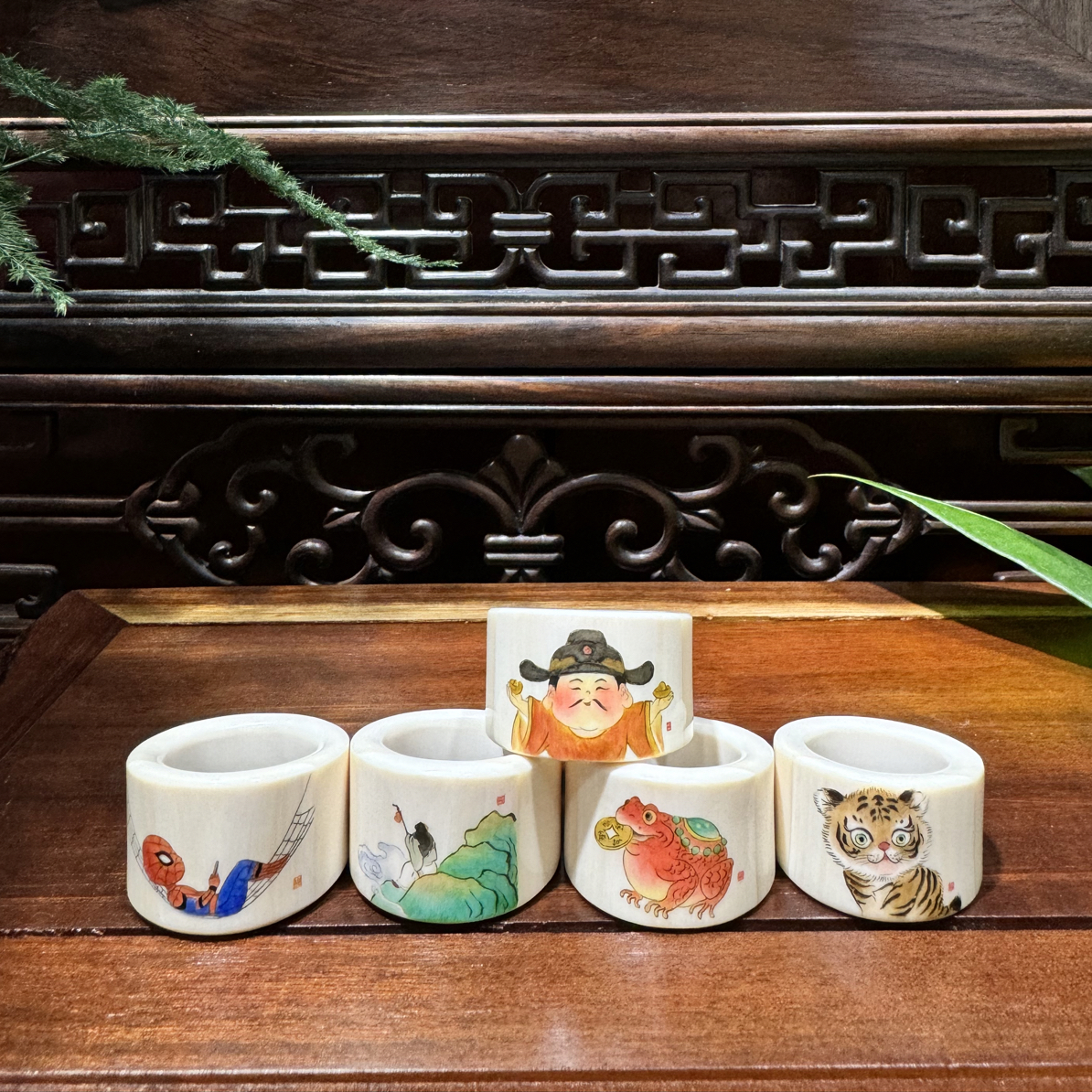 天然保真猛犸扳指彩绘刻画