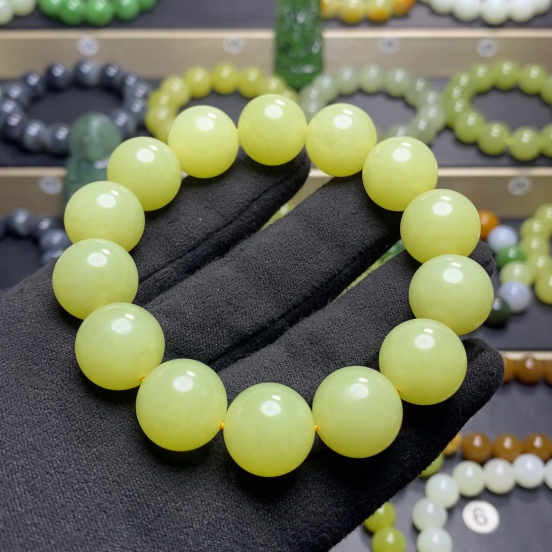 和田玉未镶嵌手串