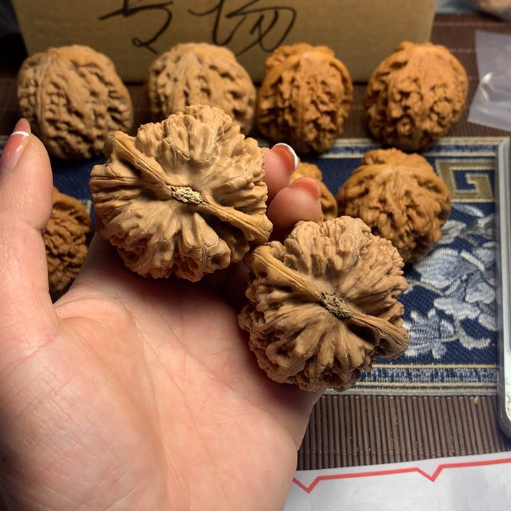 吊坠文玩核桃膨***钉粗筋