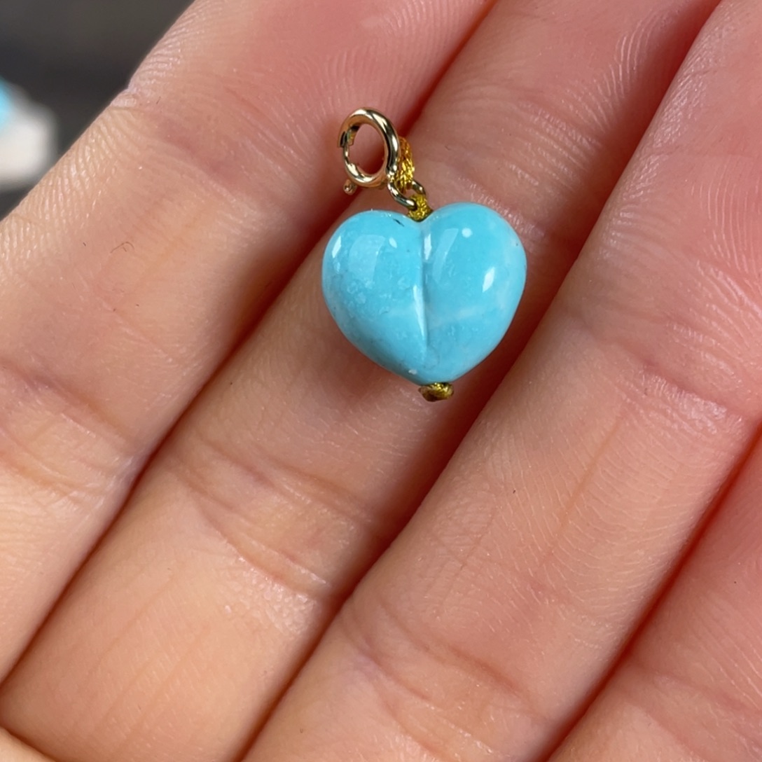 绿松石未镶嵌套链瓷釉级爱心