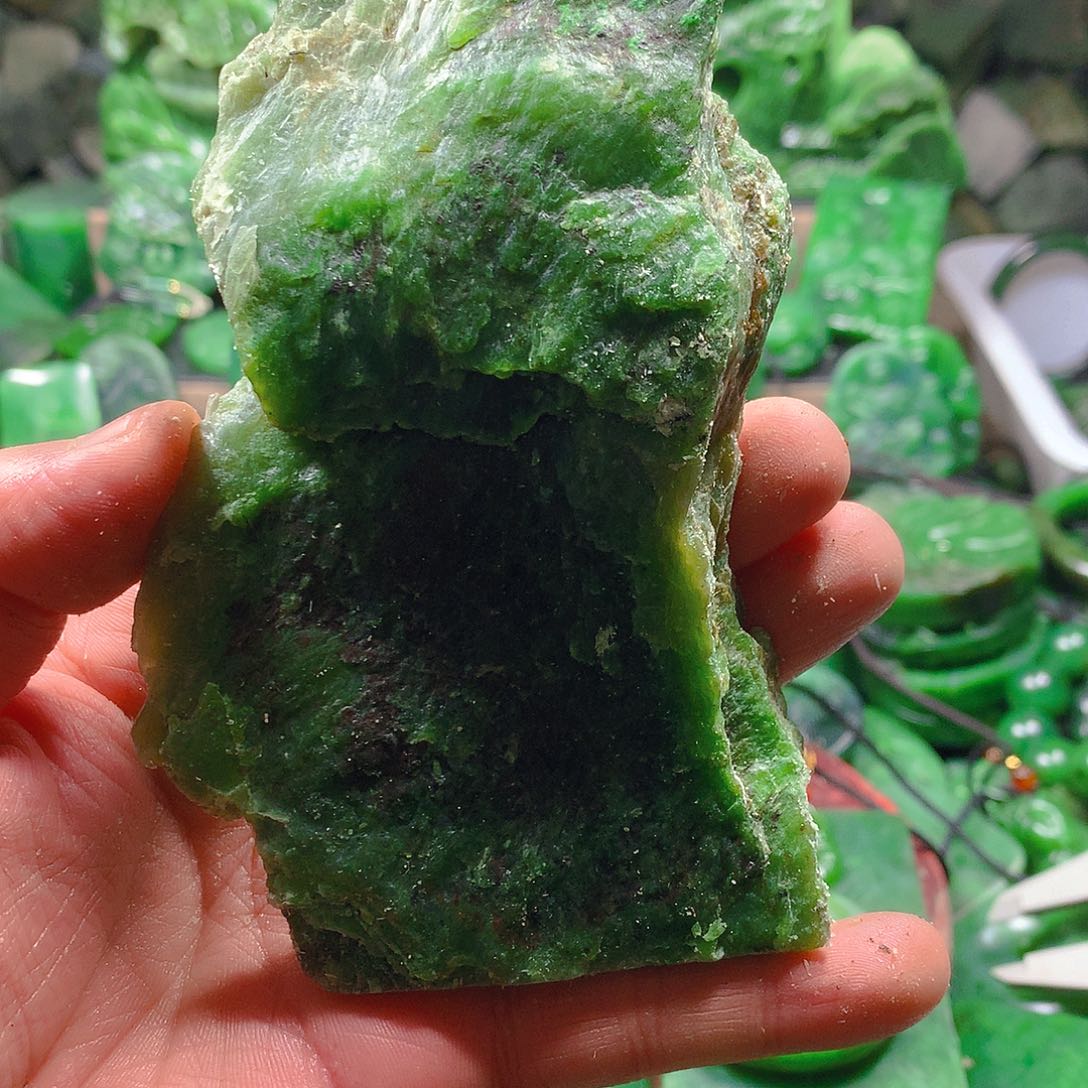 高***租和田玉（碧玉）未镶嵌珠宝奇石