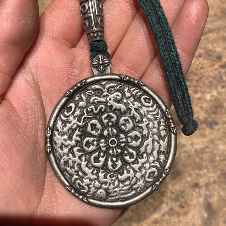 琉璃颈饰喜欢的朋友