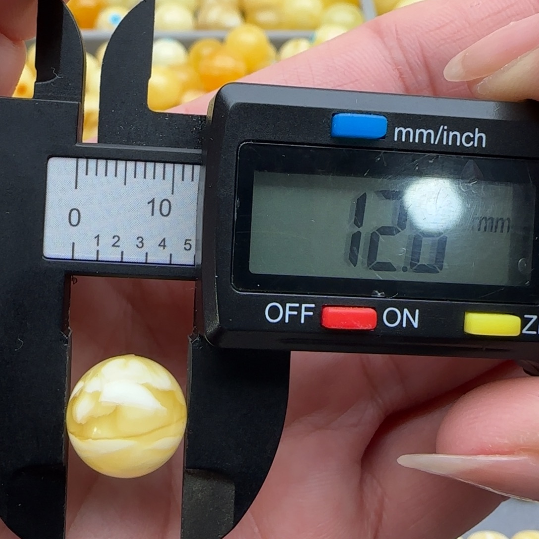 蜜蜡未镶嵌裸石瓷白妖花精品珠子