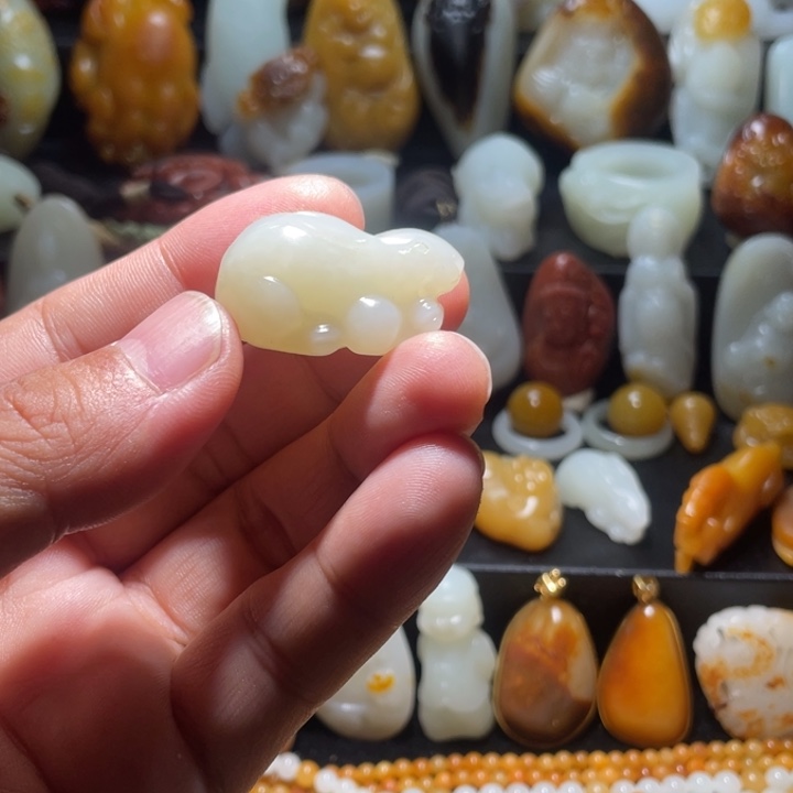 未镶嵌和田玉珠宝奇石