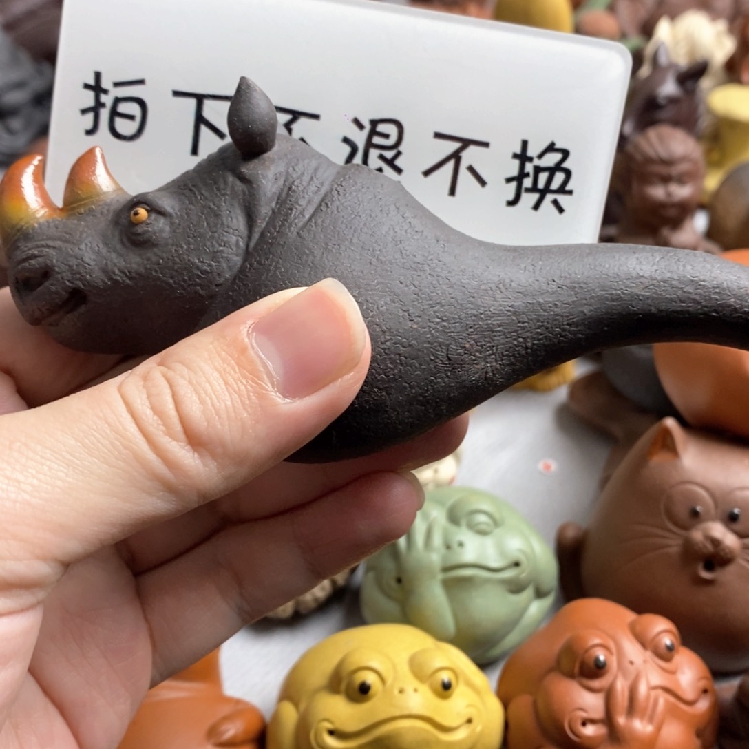 【闪购商品】紫砂茶宠中****员紫砂瑕疵