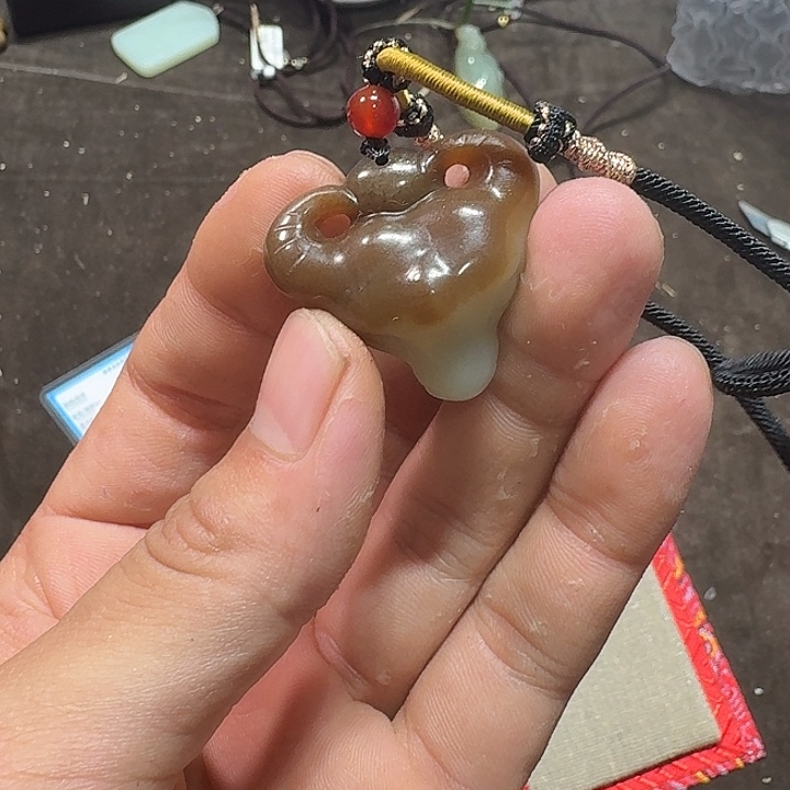 未镶嵌和田玉车挂