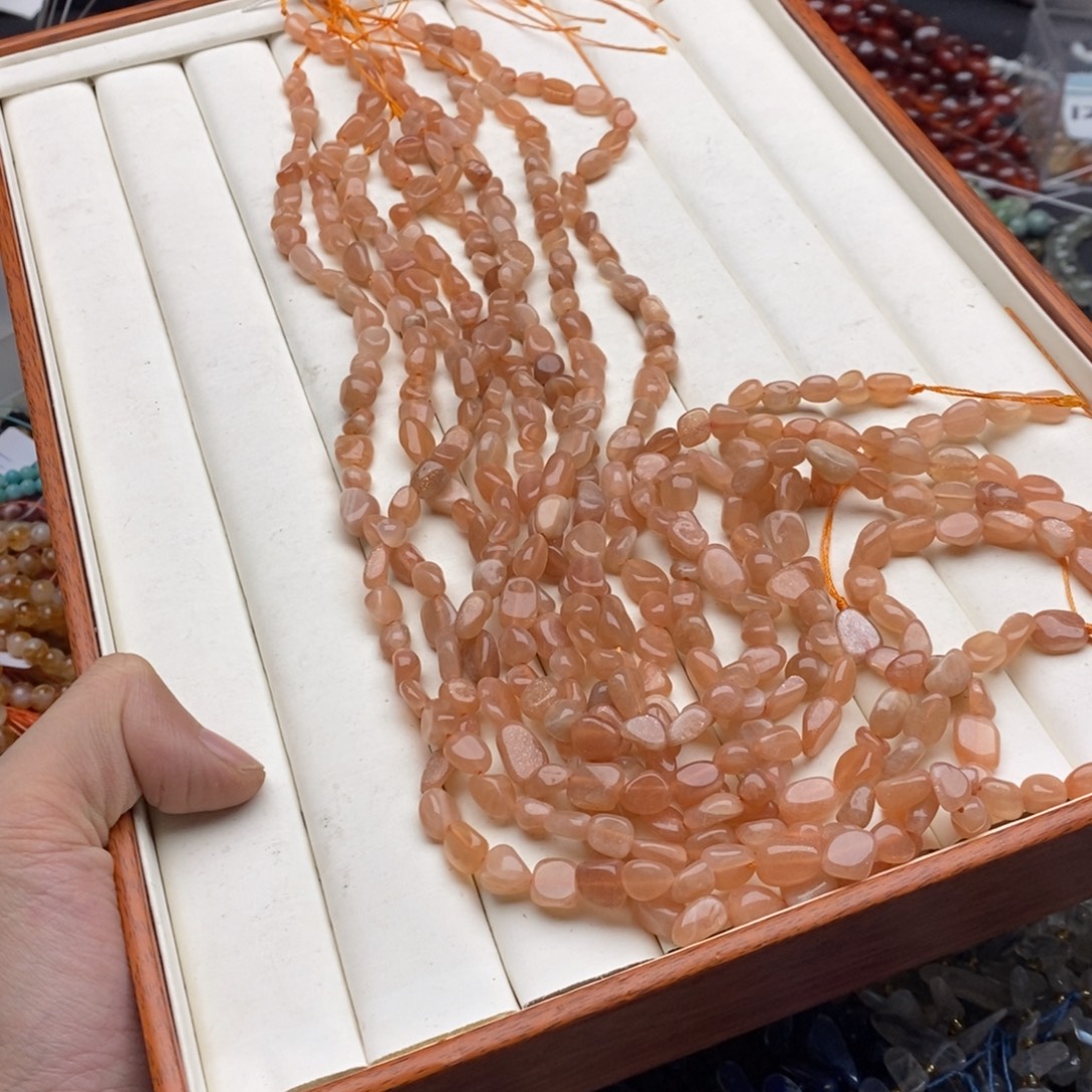 玛瑙/玉髓未镶嵌珠宝半成品一条天然橙月光糖豆7mm