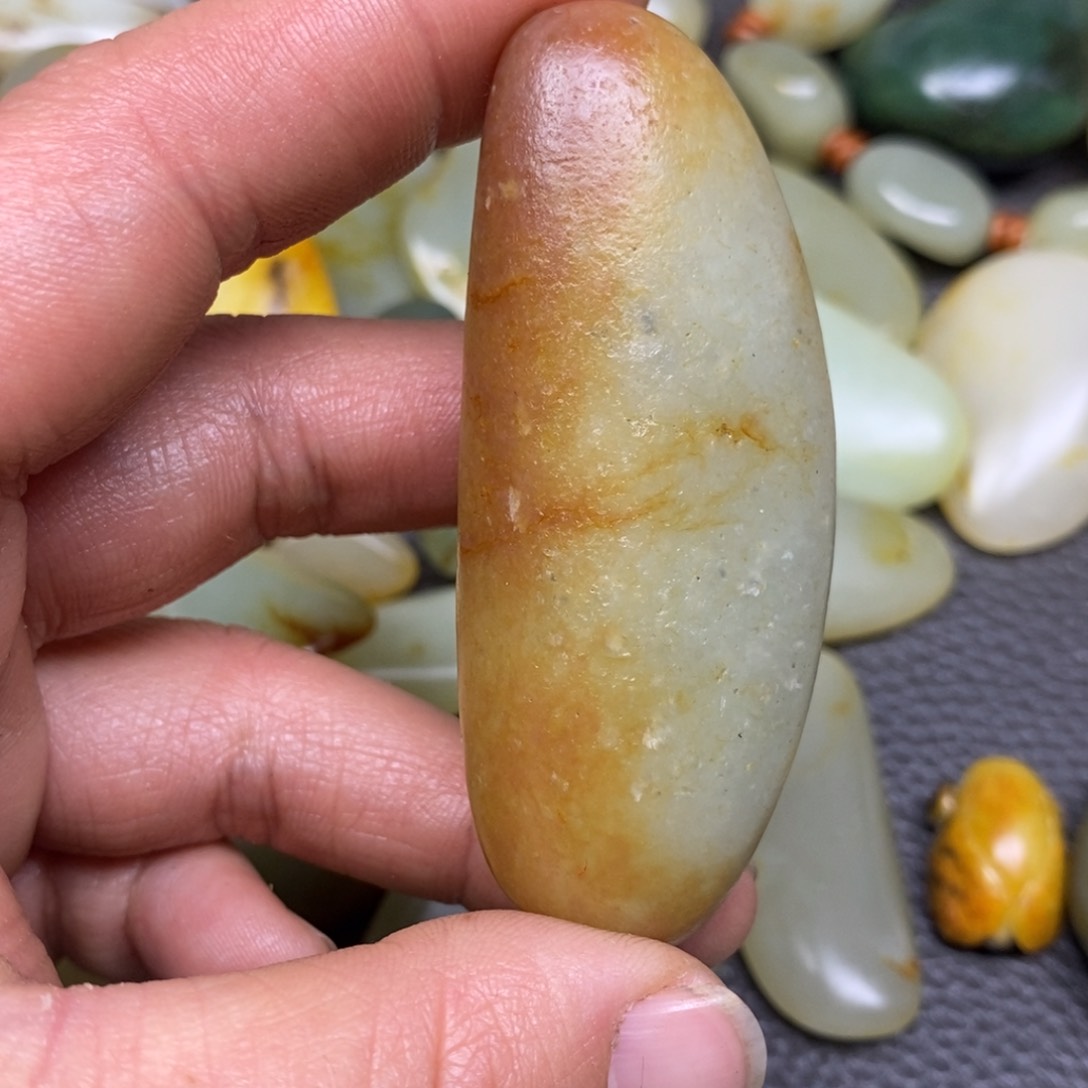 和田玉（糖玉）挂件未镶嵌