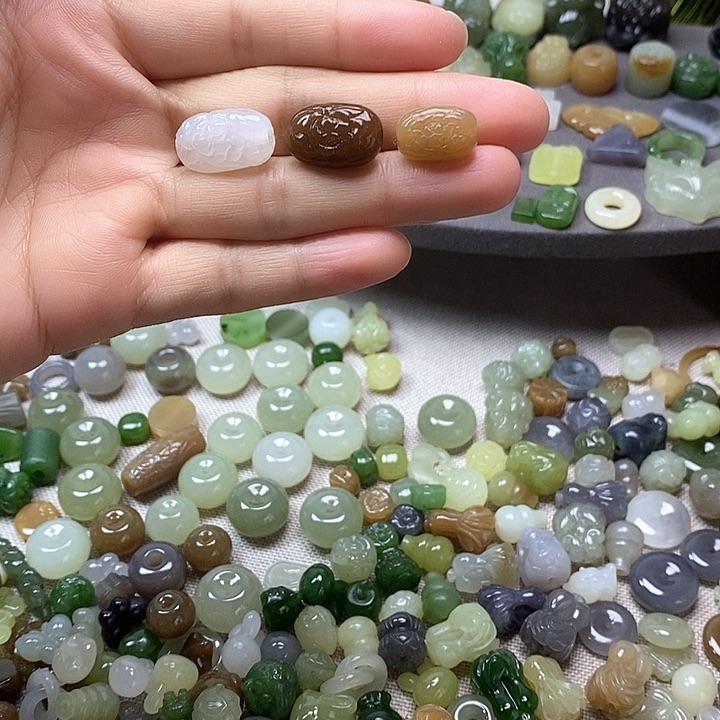 未镶嵌和田玉挂件牡丹花珠150一个多样性发其一