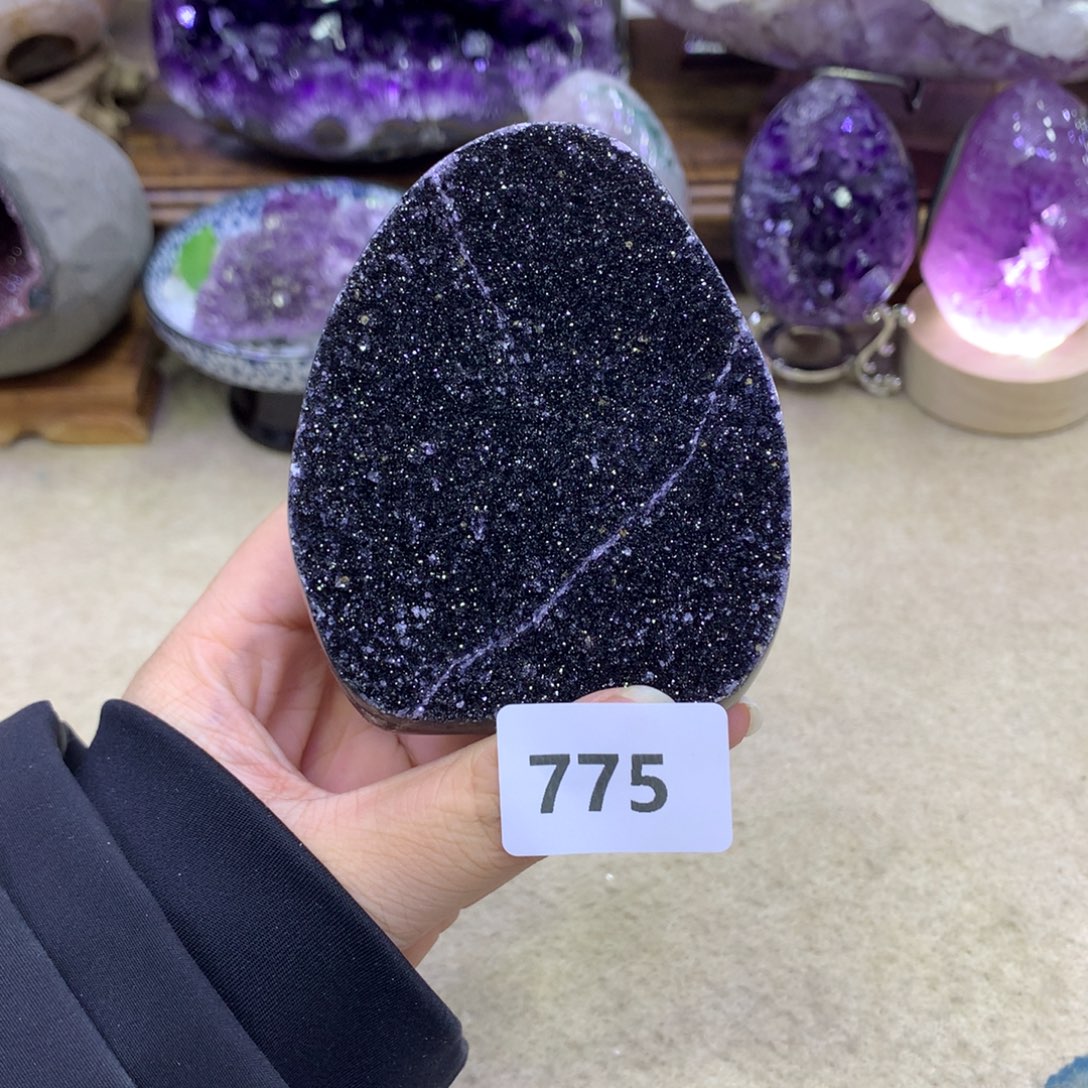 紫晶大型摆件（非配饰）未镶嵌