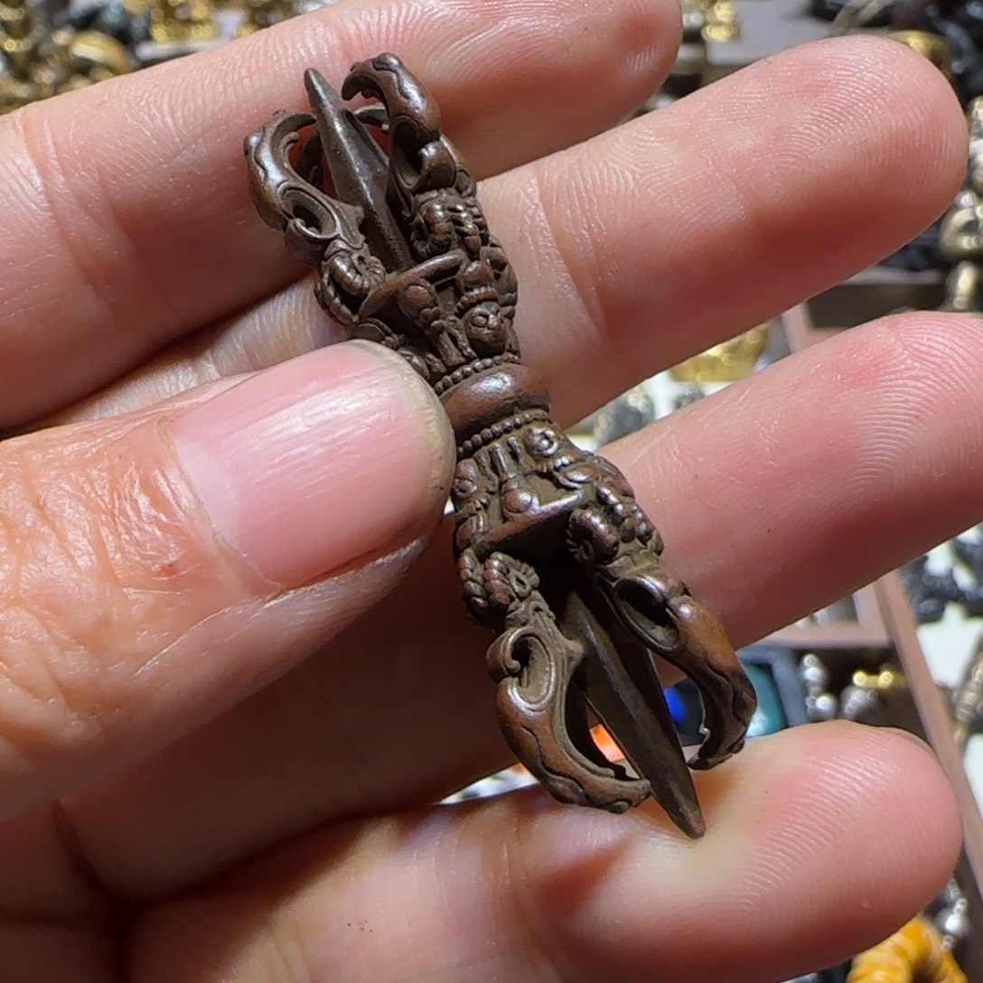 禾****合金类吊坠………………？吊坠…………