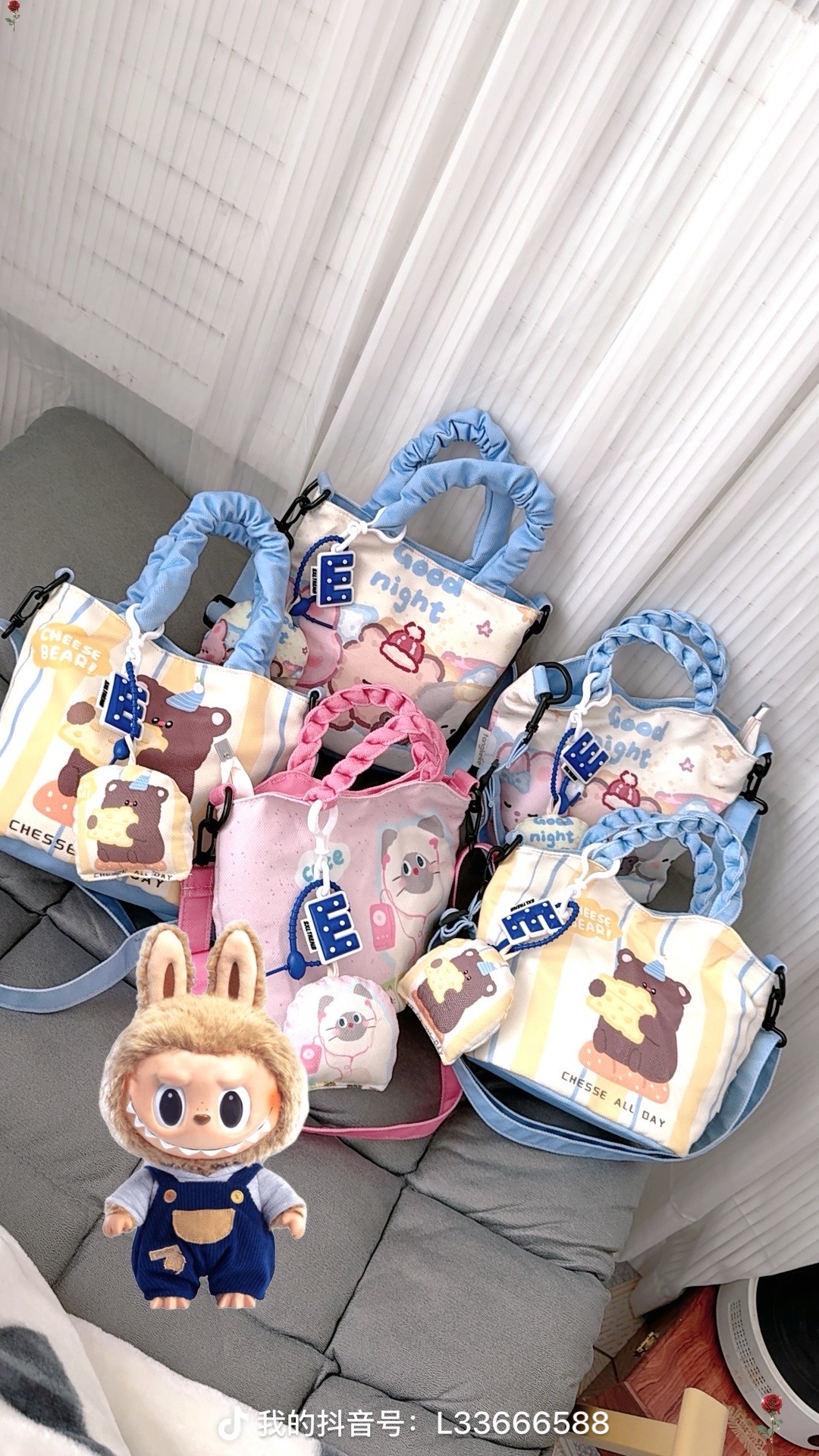 扣式轻便ins可折叠水桶包学院风斜挎包百搭日系风国风单肩休闲