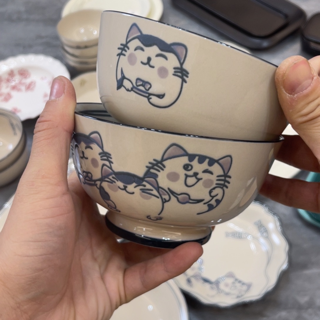 陶瓷微瑕餐具介意勿拍，满18飞！