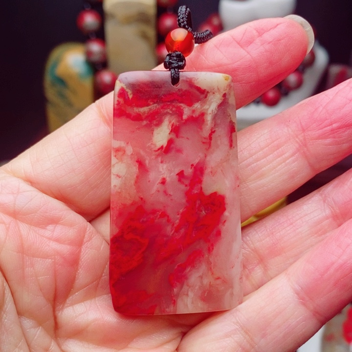 当***海昌化鸡血石鸡血石牗子