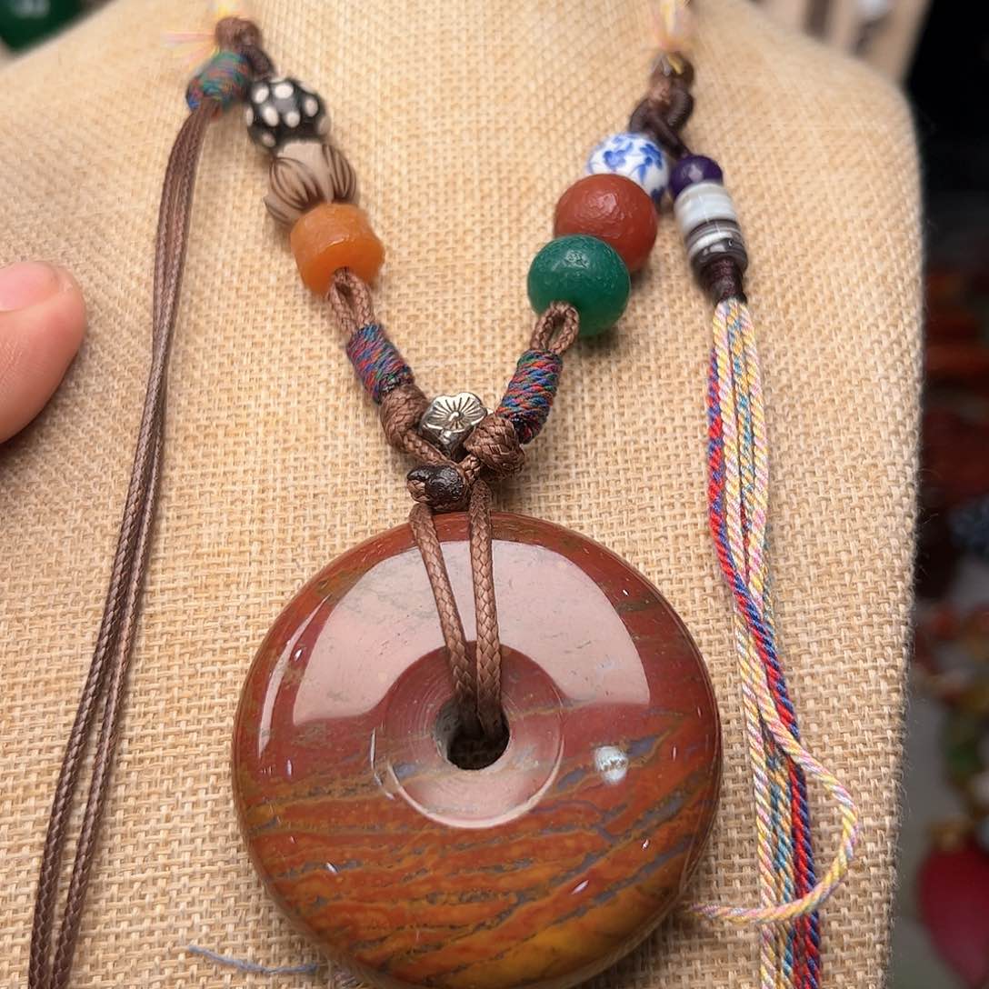 玛瑙/玉髓颈饰未镶嵌