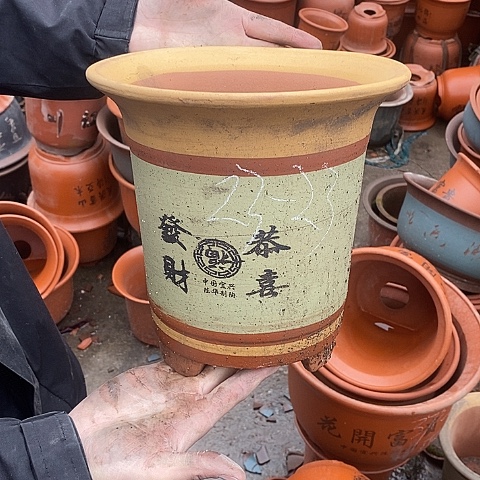紫砂中国宜兴紫砂花盆，