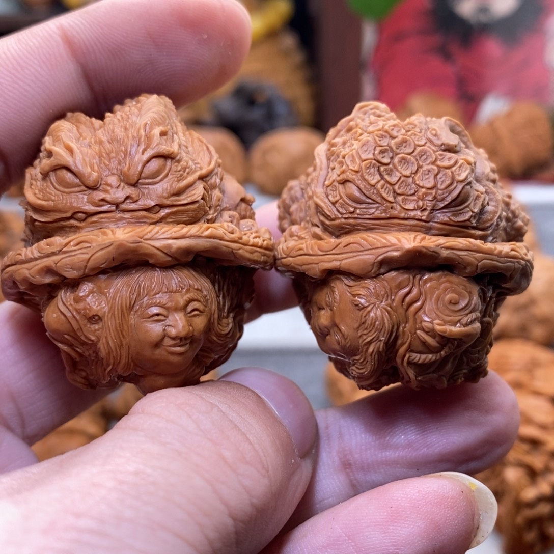 把件文玩核桃纯手工雕刻刘海金蟾