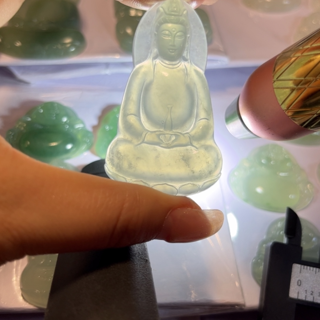 定制翡翠未镶嵌缅甸