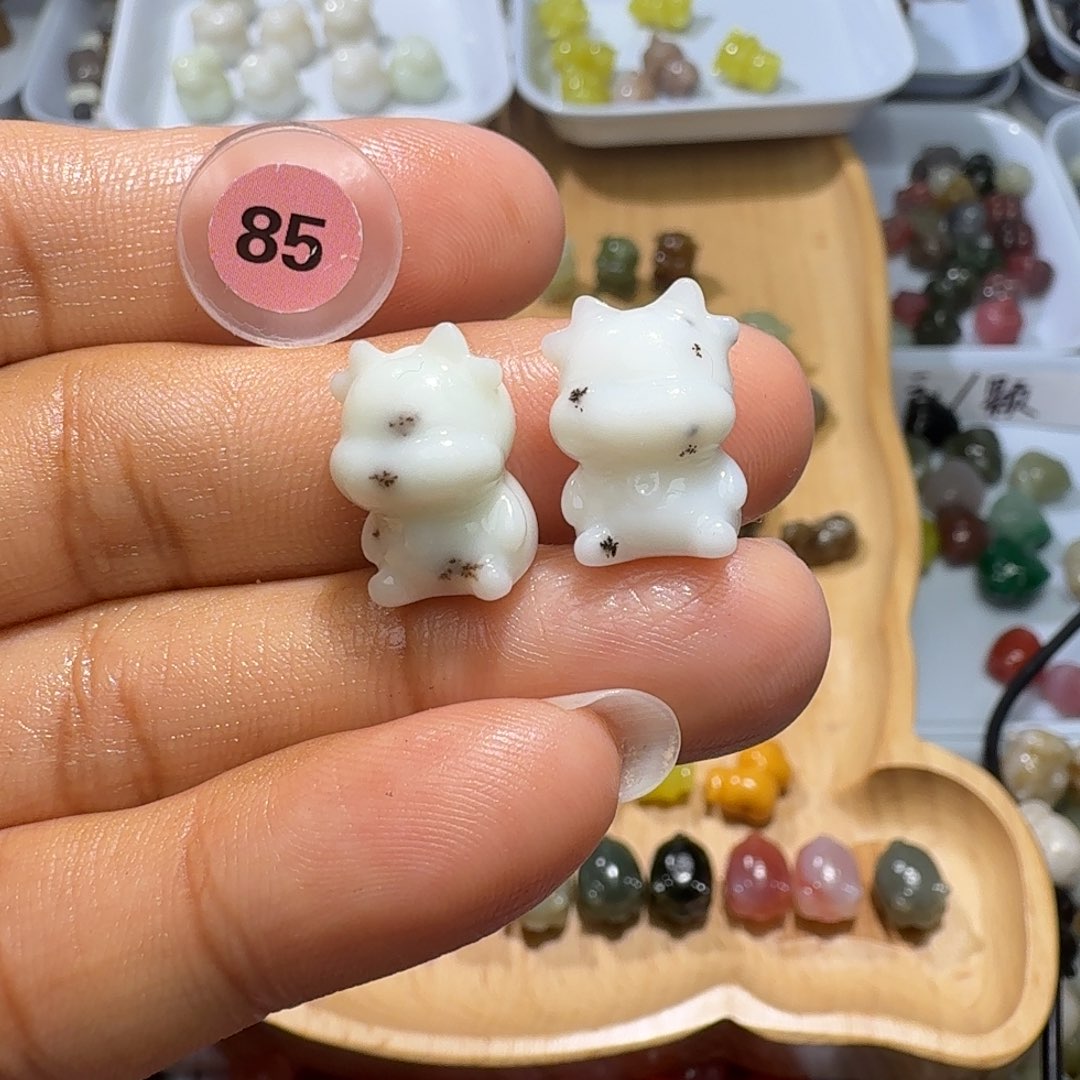 和田玉未镶嵌珠宝奇石