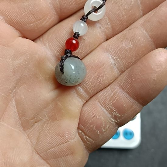 和田玉未镶嵌车挂