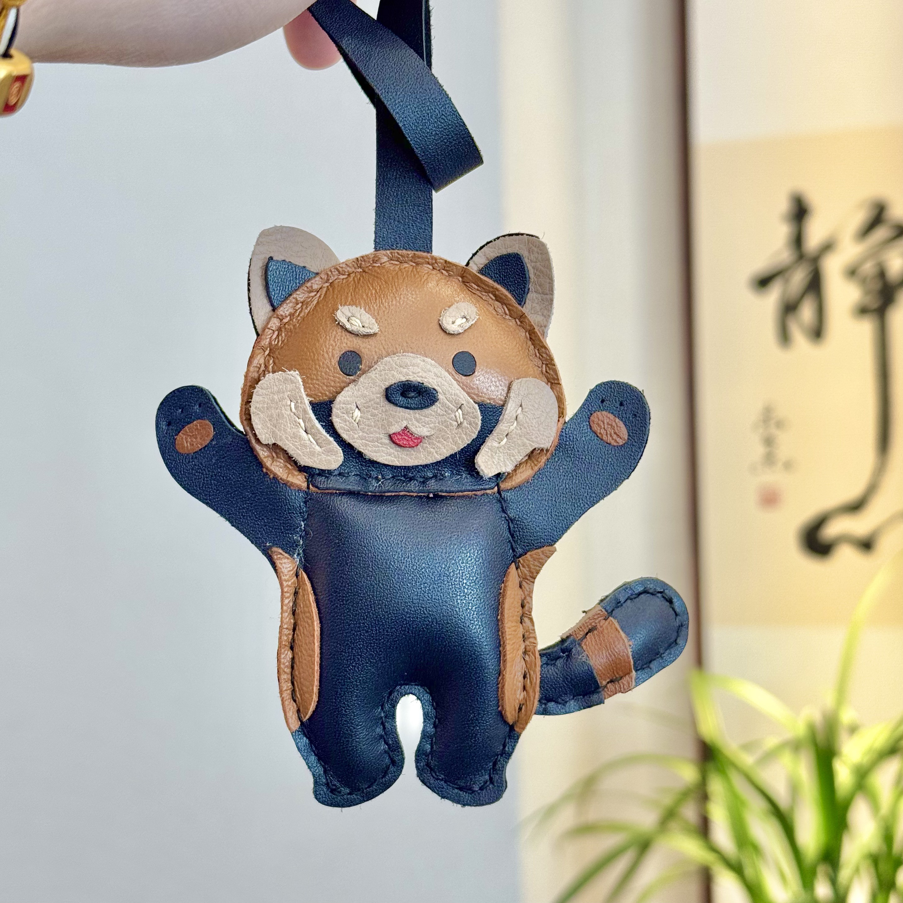 【三莳蓝】手工皮具-浣熊包挂