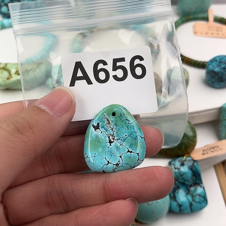 绿松石未镶嵌珠宝半成品