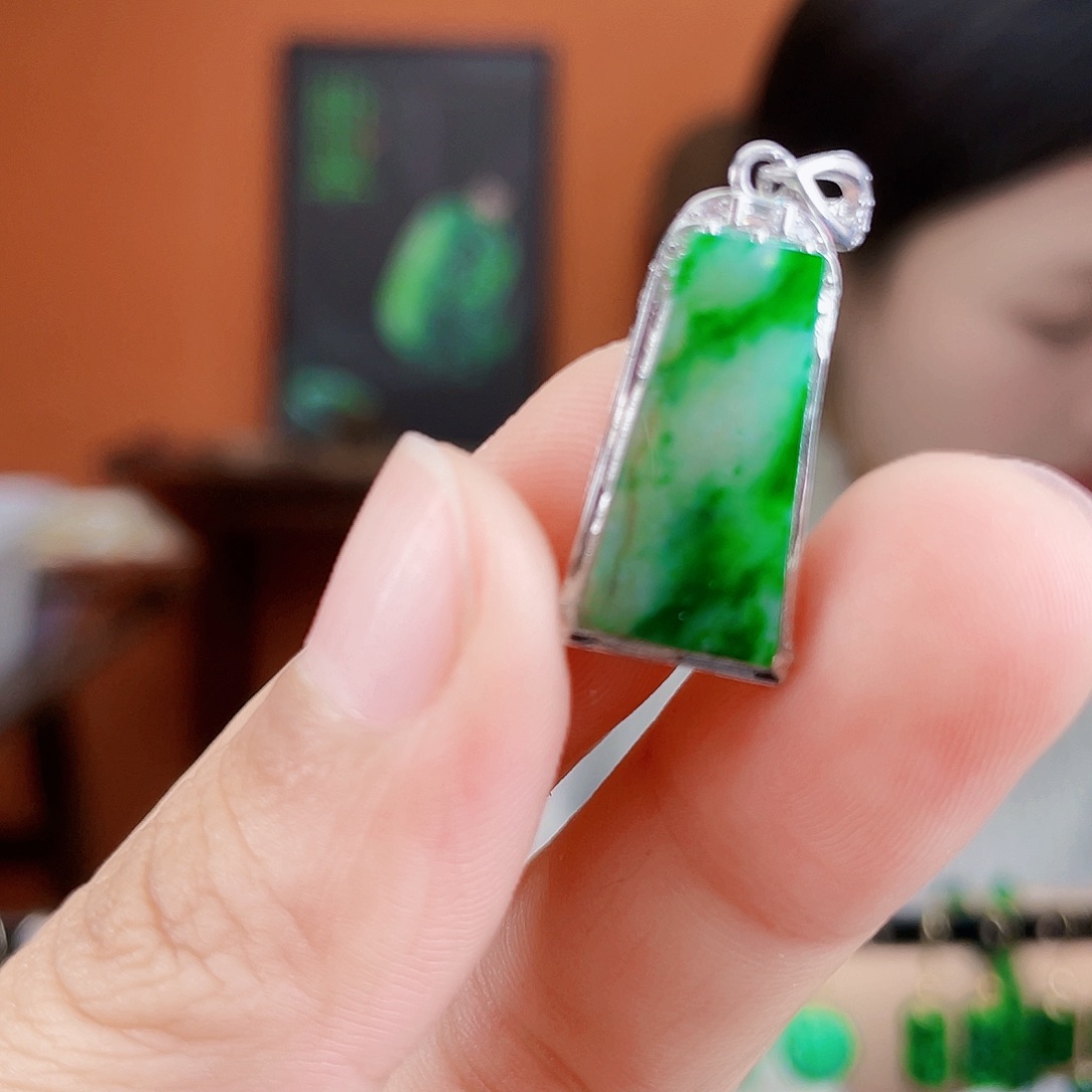 翡翠银S925镶嵌耳饰