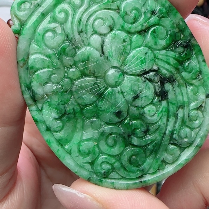 暖***心翡翠未镶嵌颈饰天然A货