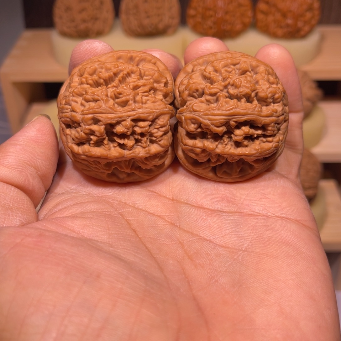 z***n吊坠桃核44全品粗筋