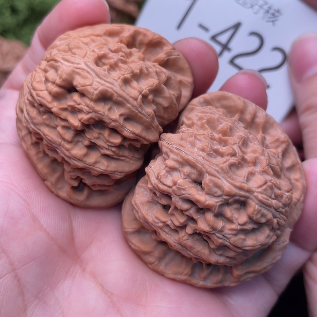 文玩核桃把件精白46