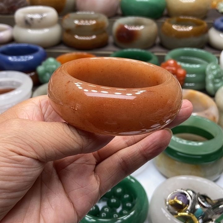 石英质玉手镯未镶嵌蔡*