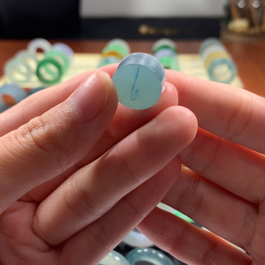 定制翡翠未镶嵌夜***蓝