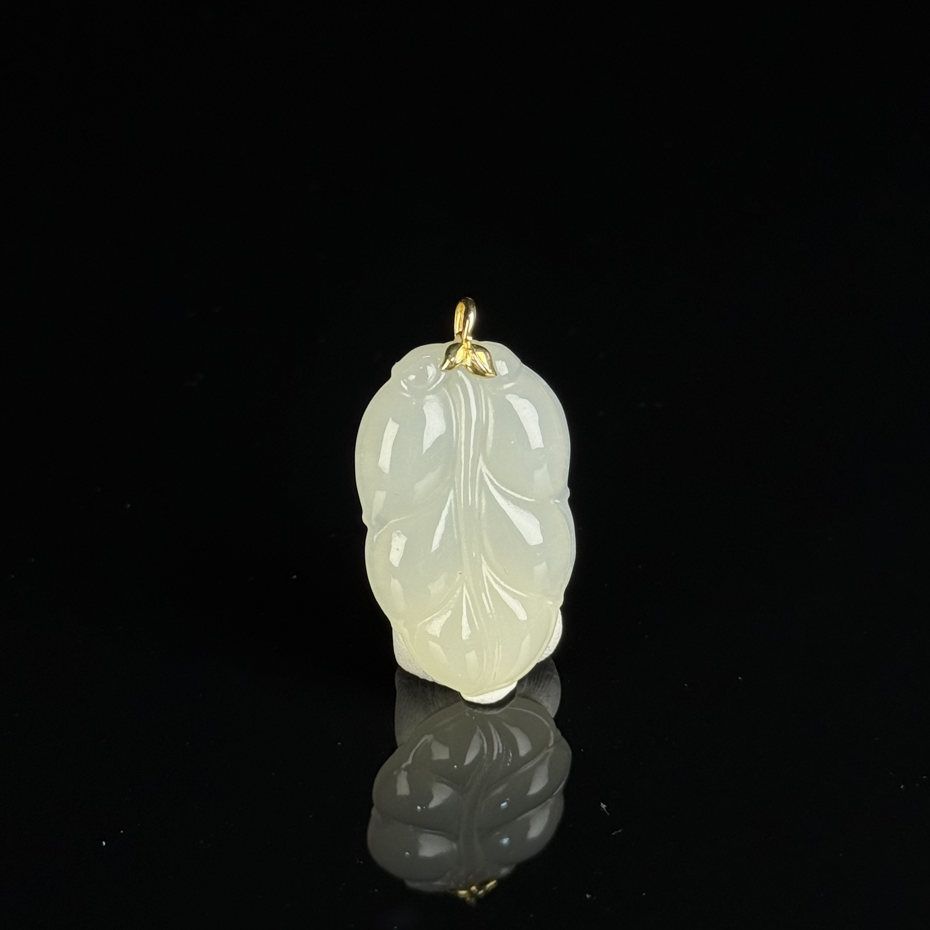 GS611213/民国和田玉金枝玉叶挂件/上海西香记