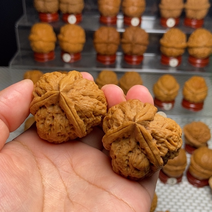 把件文玩核桃舍利塔三棱34