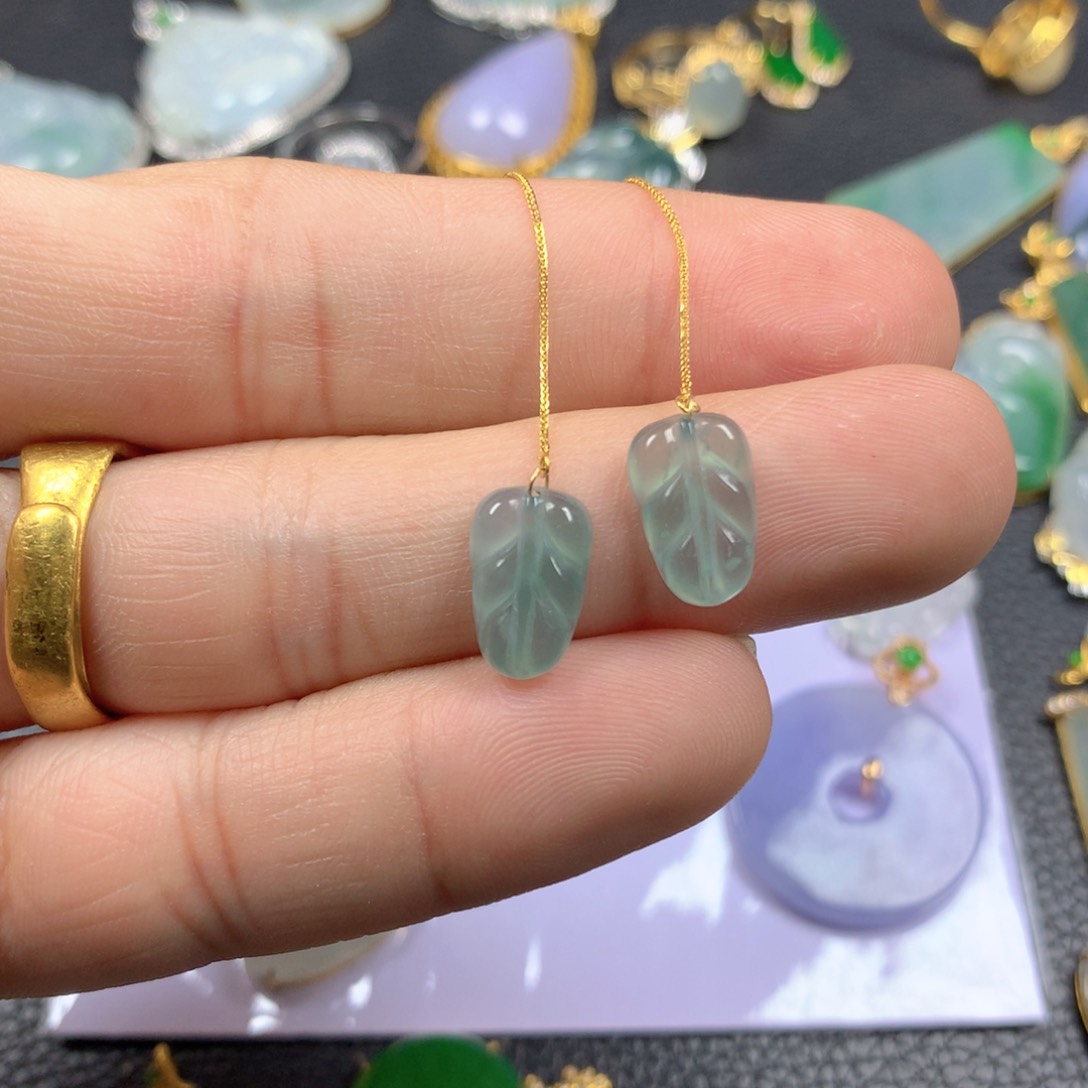 【闪购商品】翡翠颈饰18K金镶嵌翡翠